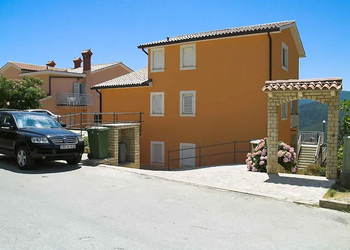Apartman In 16817 *
