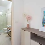 In 16817 Apartman *